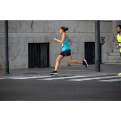 HARDLOOPTOPJE VOOR DAMES CARE LAVENDEL -Belly Verkoopwinkel hardlooptopje voor dames care turquoise 9